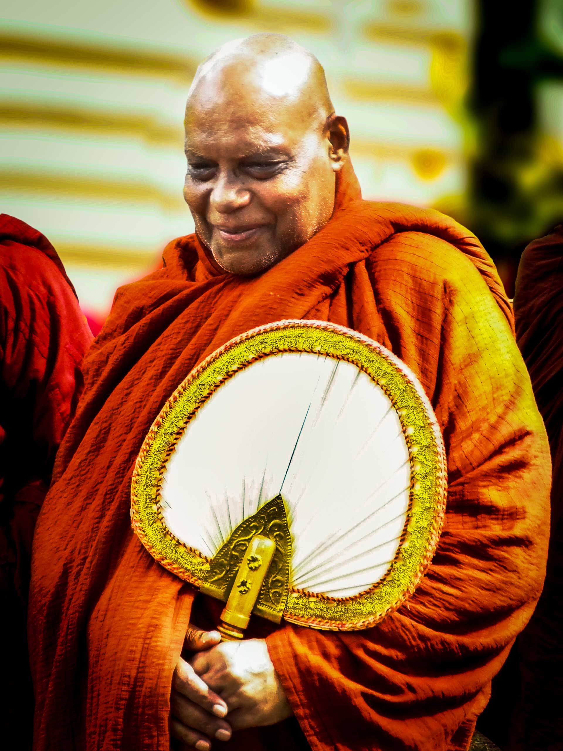 圣法大长老法影