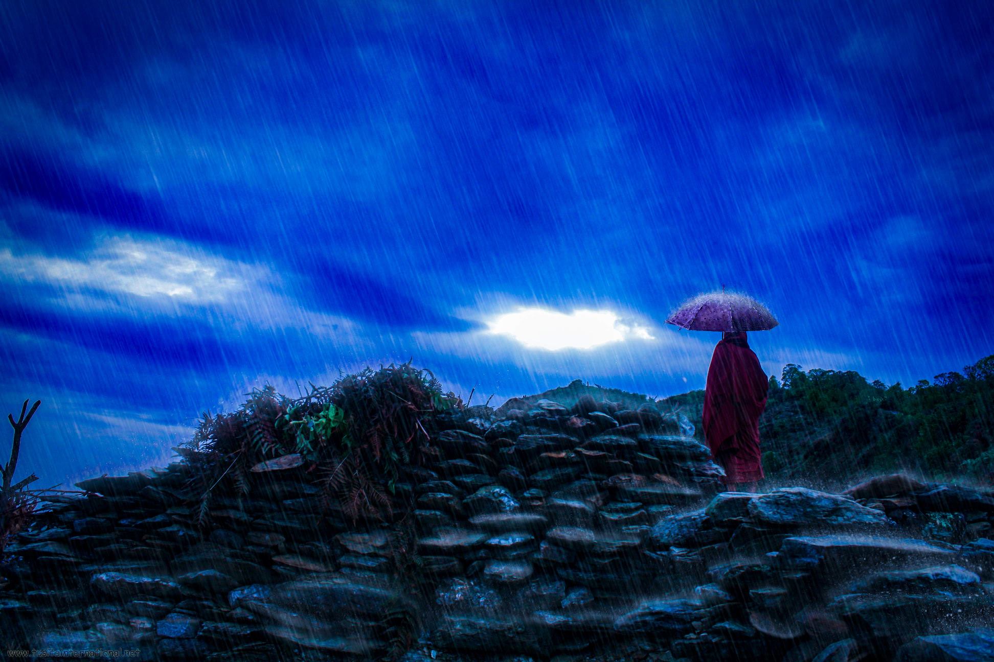 尼泊尔Dhampus村的阴雨天